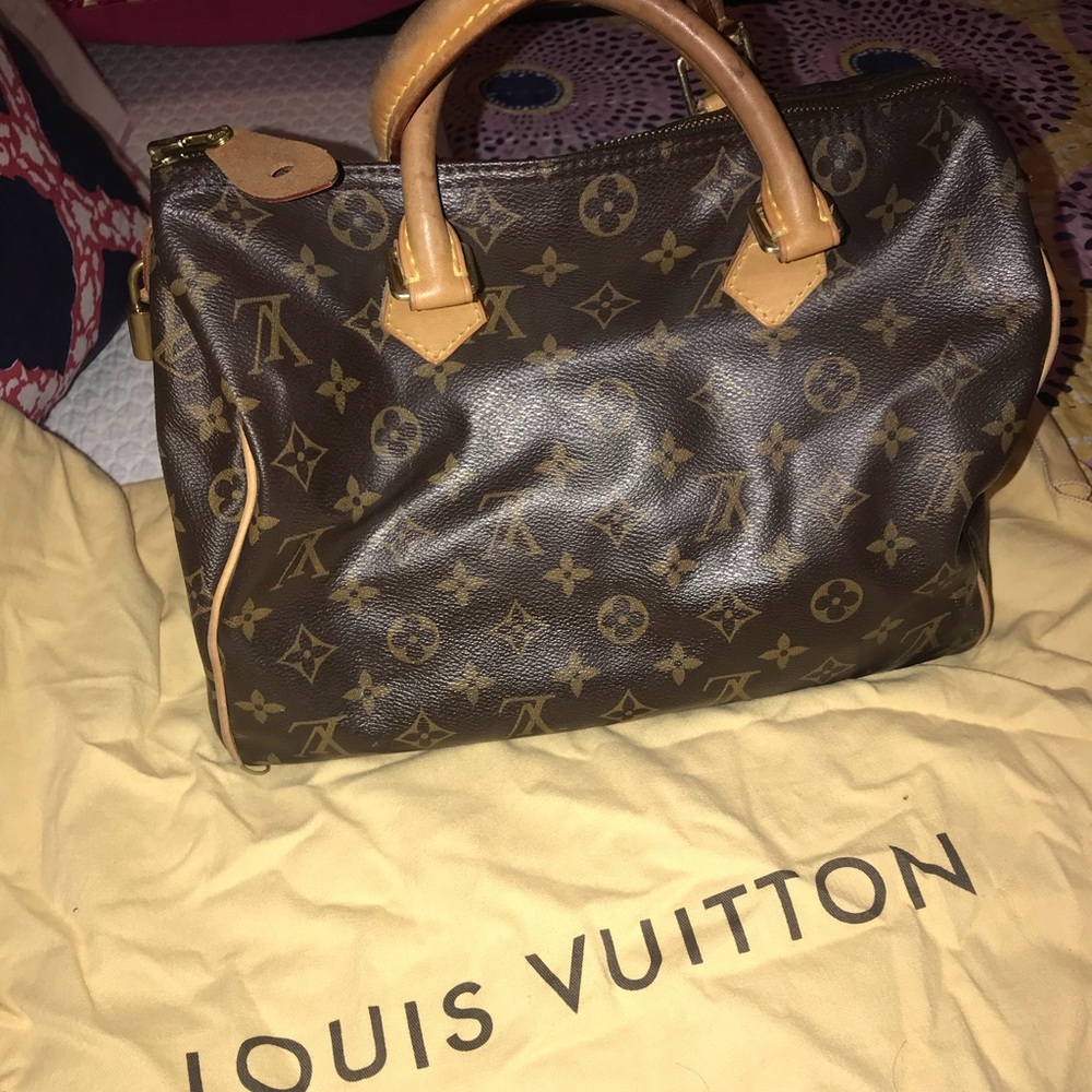 Louis Vuitton Speedy 30